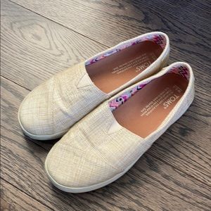 Women’s TOMS